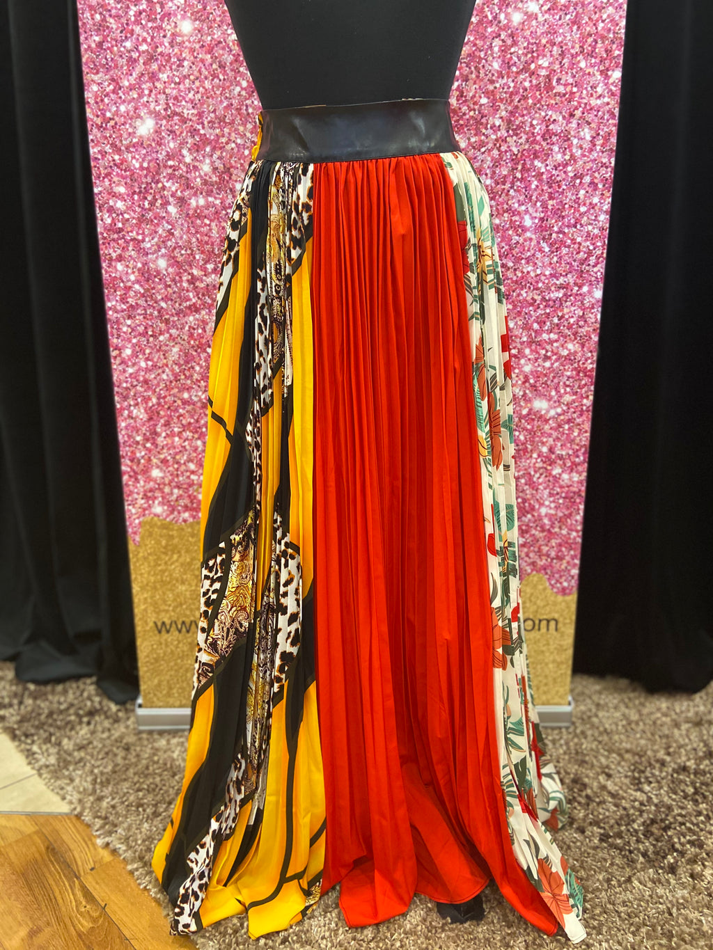 Graphic Multicolor Skirt