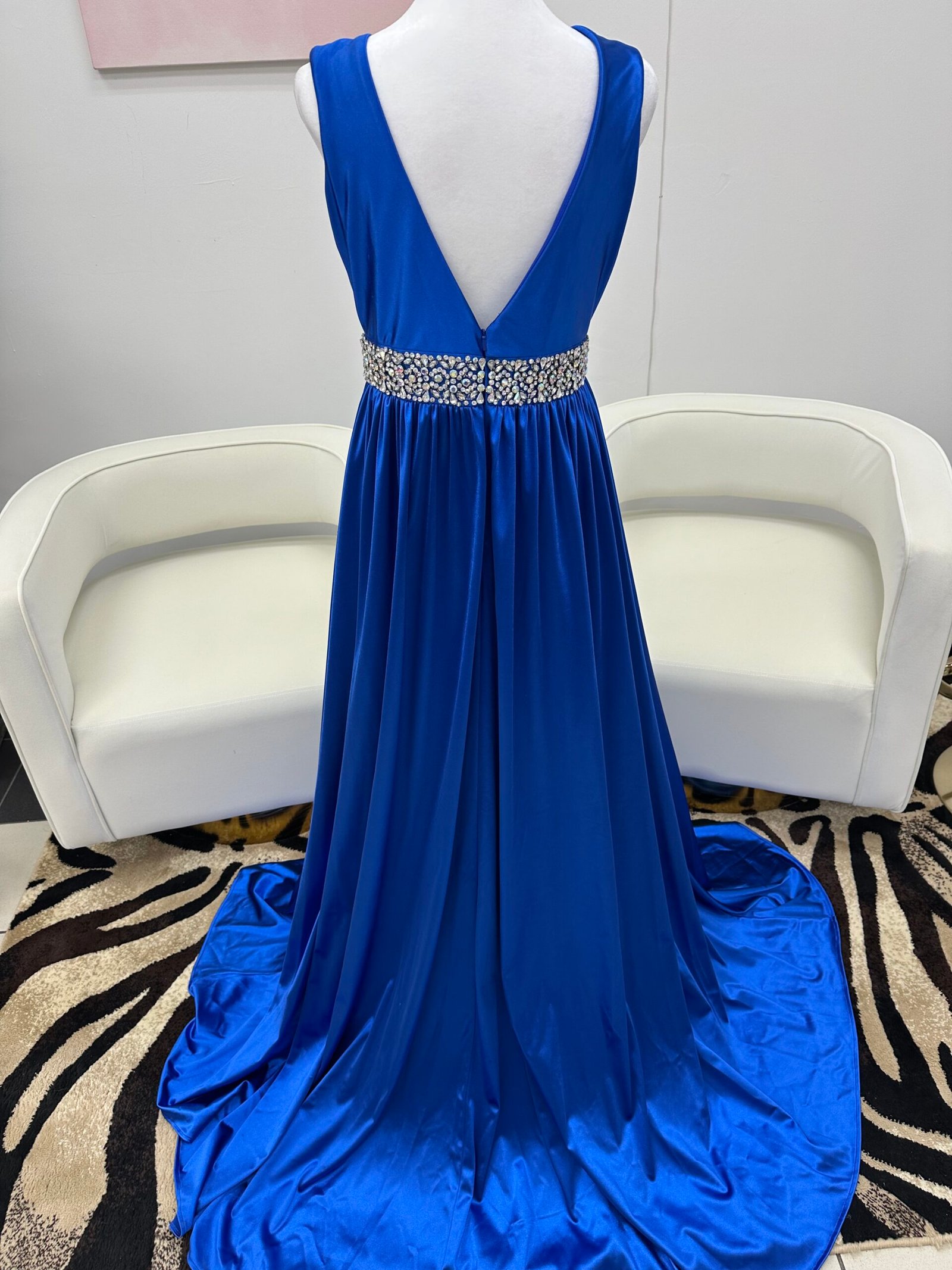 Formal - Image 3